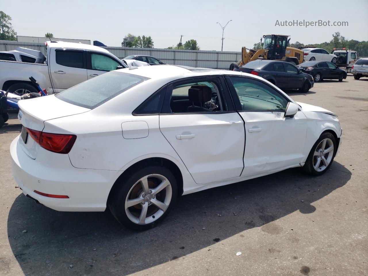 2016 Audi A3 Premium Белый vin: WAUA7GFF8G1053857