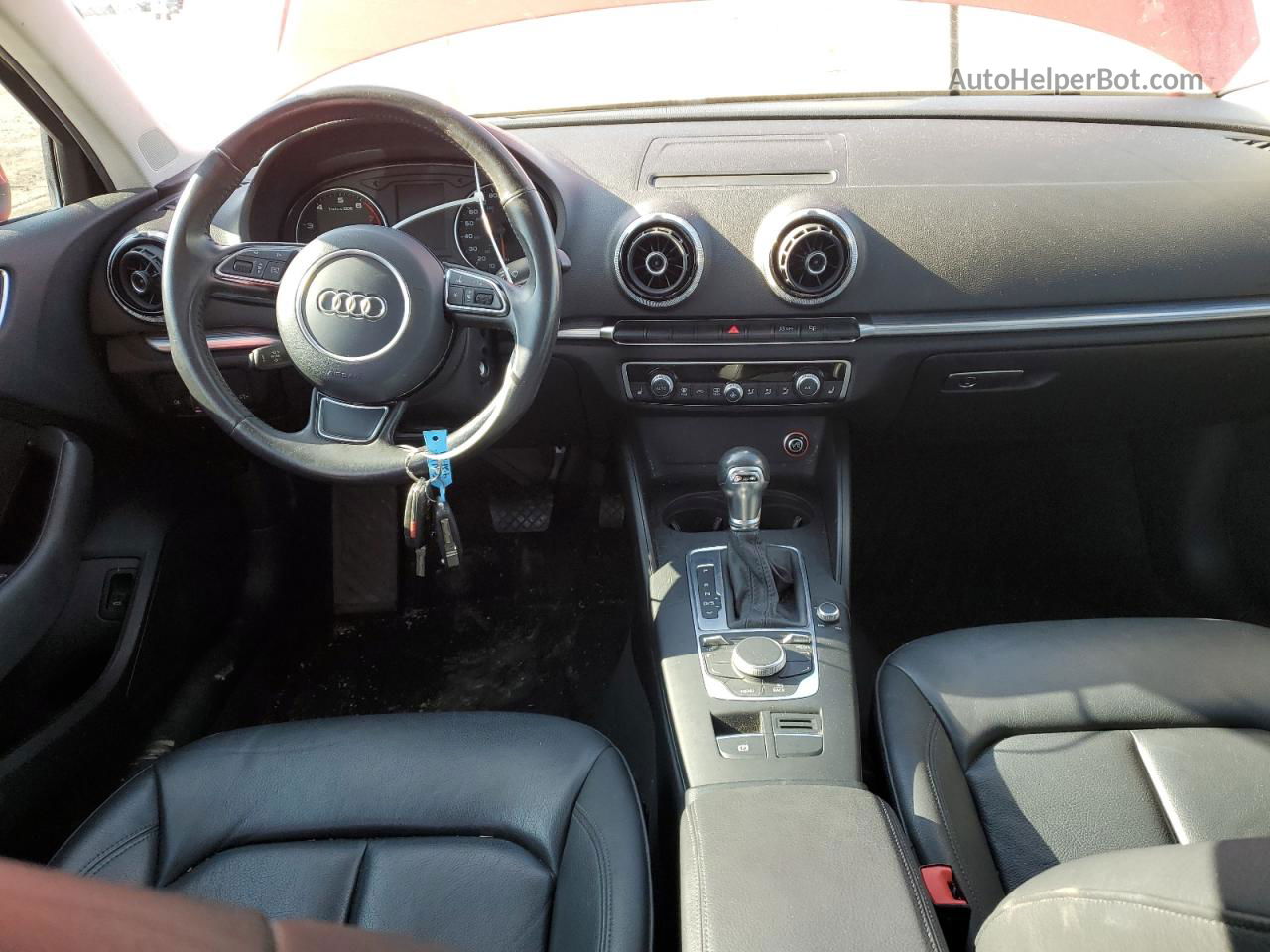 2015 Audi A3 Premium Красный vin: WAUACGFF5F1034595