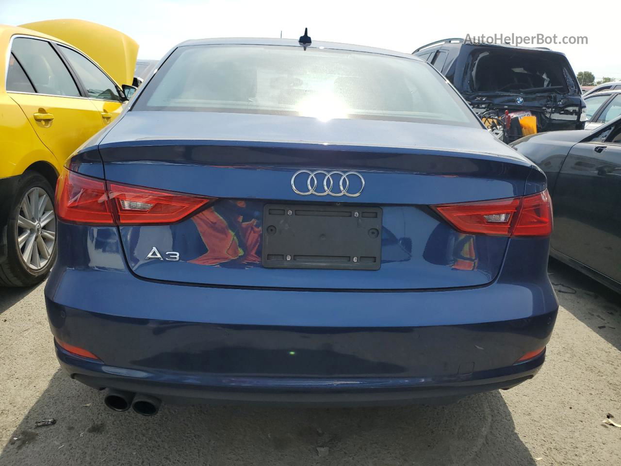 2015 Audi A3 Premium Синий vin: WAUACGFFXF1136233