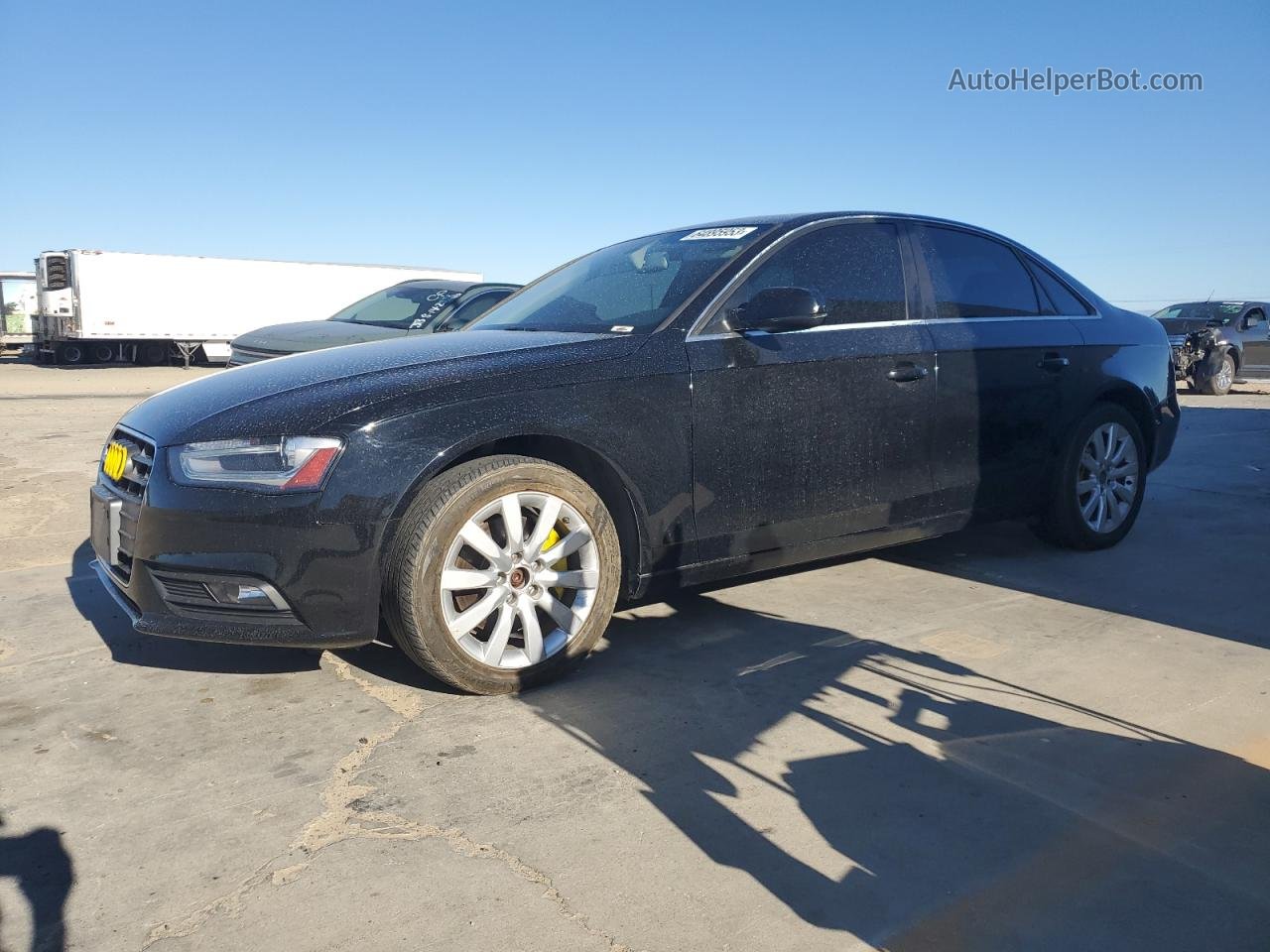 2013 Audi A4 Premium Черный vin: WAUAFAFL1DN010293