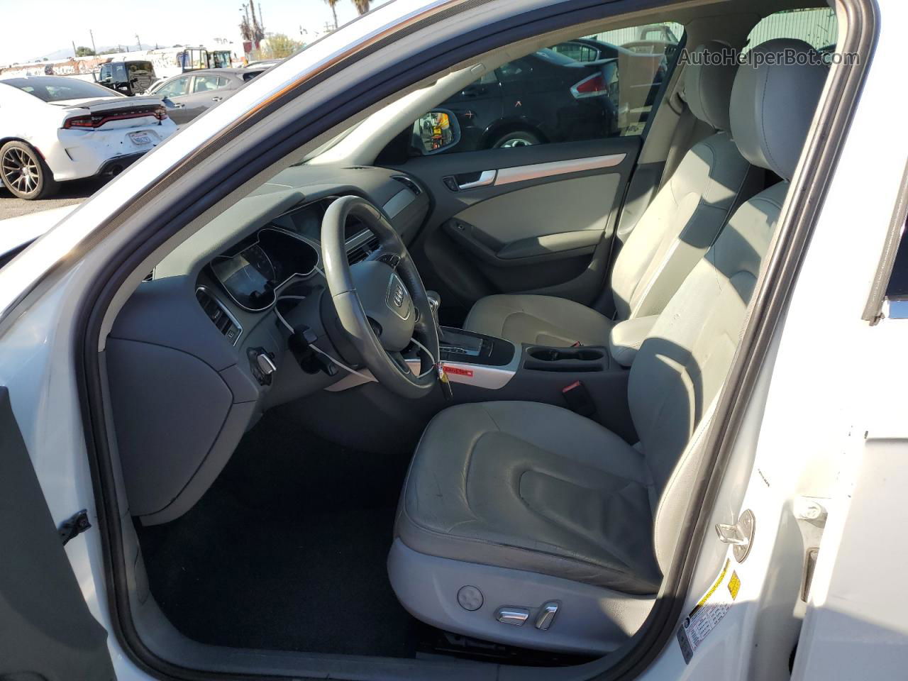 2013 Audi A4 Premium White vin: WAUAFAFL4DN024348