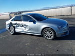 2016 Audi A4 2.0t Premium Серебряный vin: WAUAFAFL4GN007487