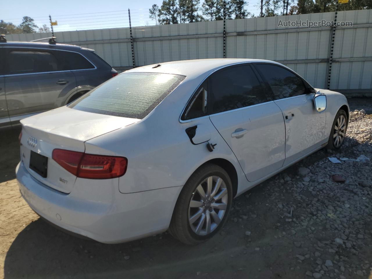 2013 Audi A4 Premium White vin: WAUAFAFL6DN025775