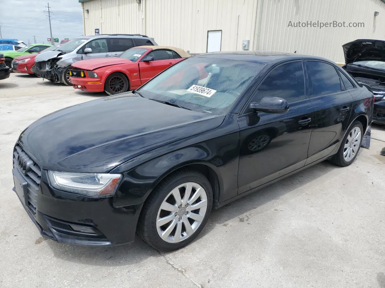 2013 Audi A4 Premium Черный vin: WAUAFAFL7DA149772