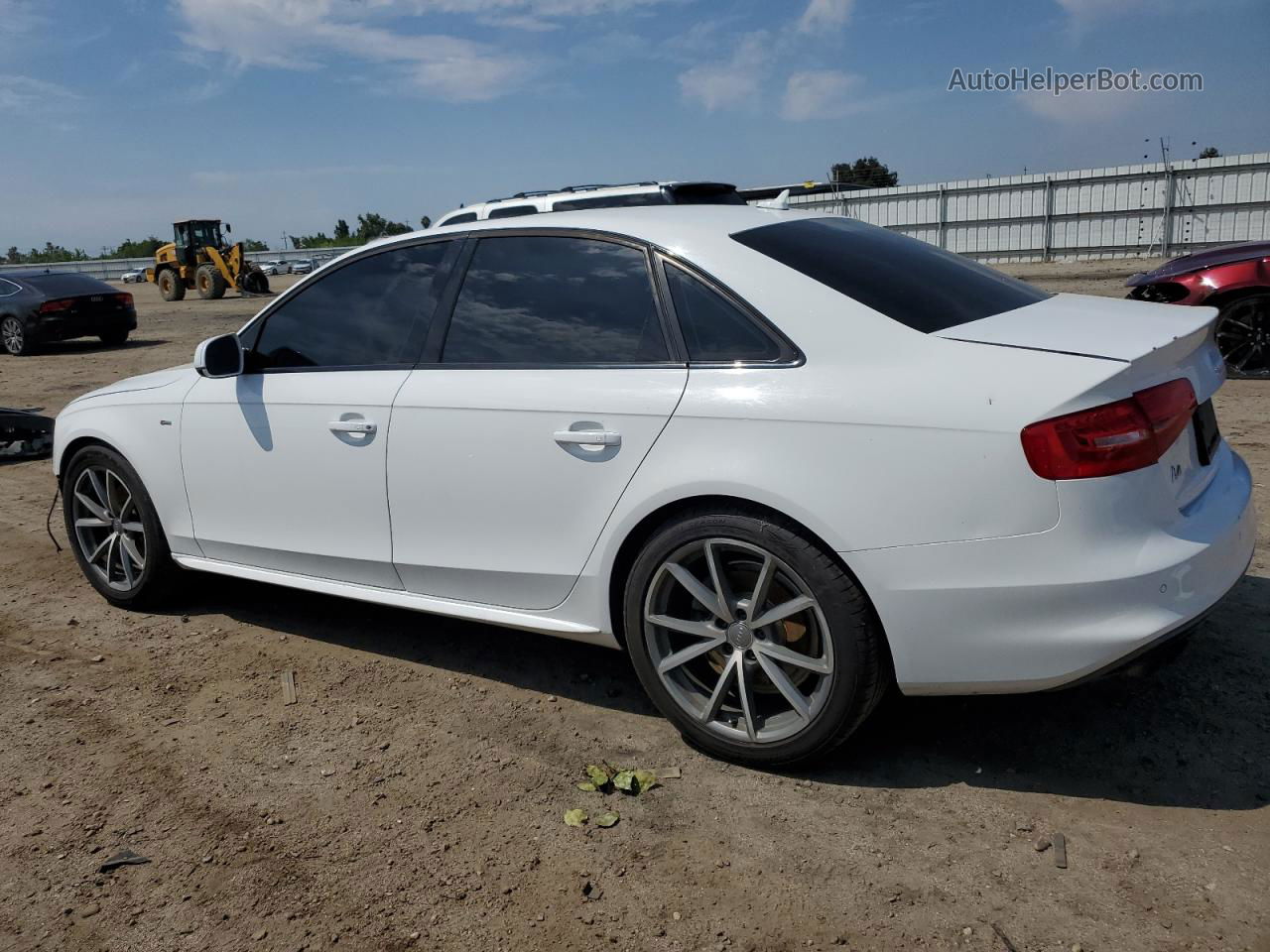 2016 Audi A4 Premium S-line Белый vin: WAUAFAFL7GN017608