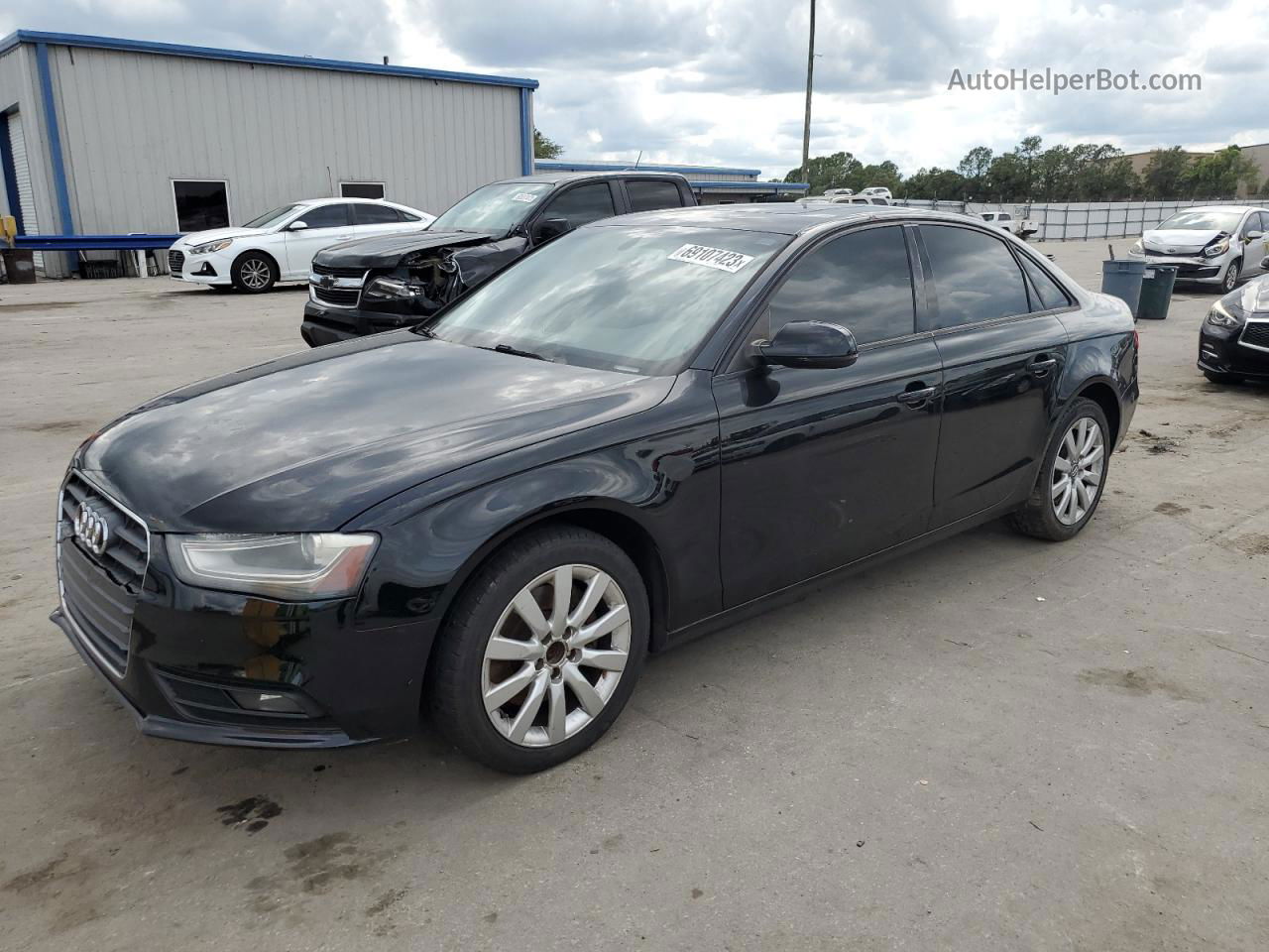 2013 Audi A4 Premium Black vin: WAUAFAFLXDN009949