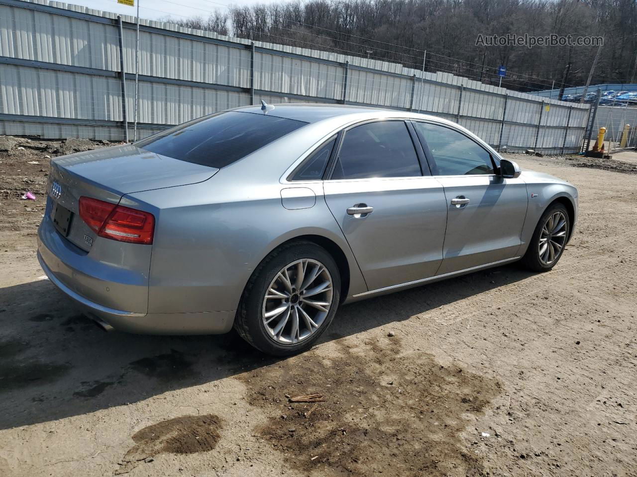 2014 Audi A8 Quattro Серебряный vin: WAUAGAFD1EN003304