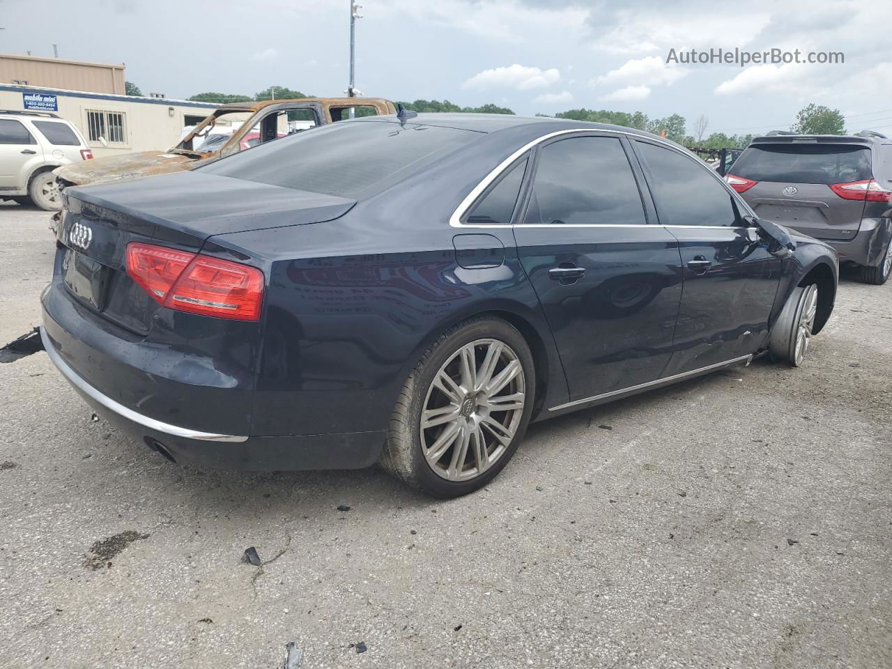 2014 Audi A8 Quattro Blue vin: WAUAGAFD7EN003632