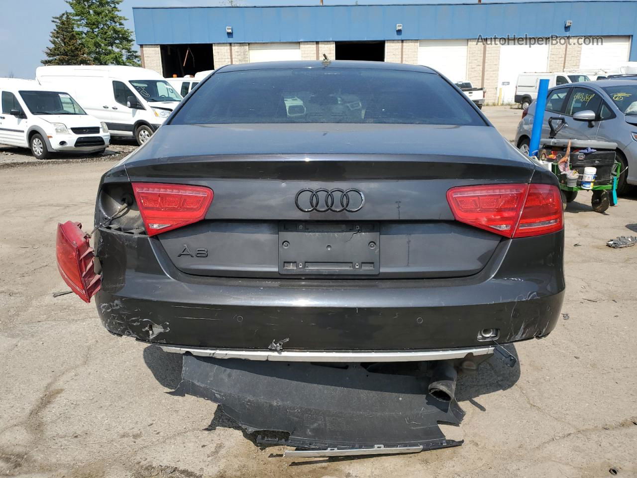 2014 Audi A8 Quattro Серый vin: WAUAGAFD8EN005132