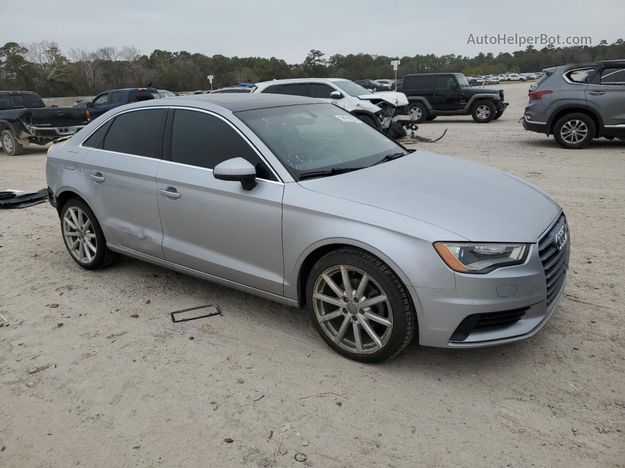 2015 Audi A3 Premium Серебряный vin: WAUAJGFF7F1080970