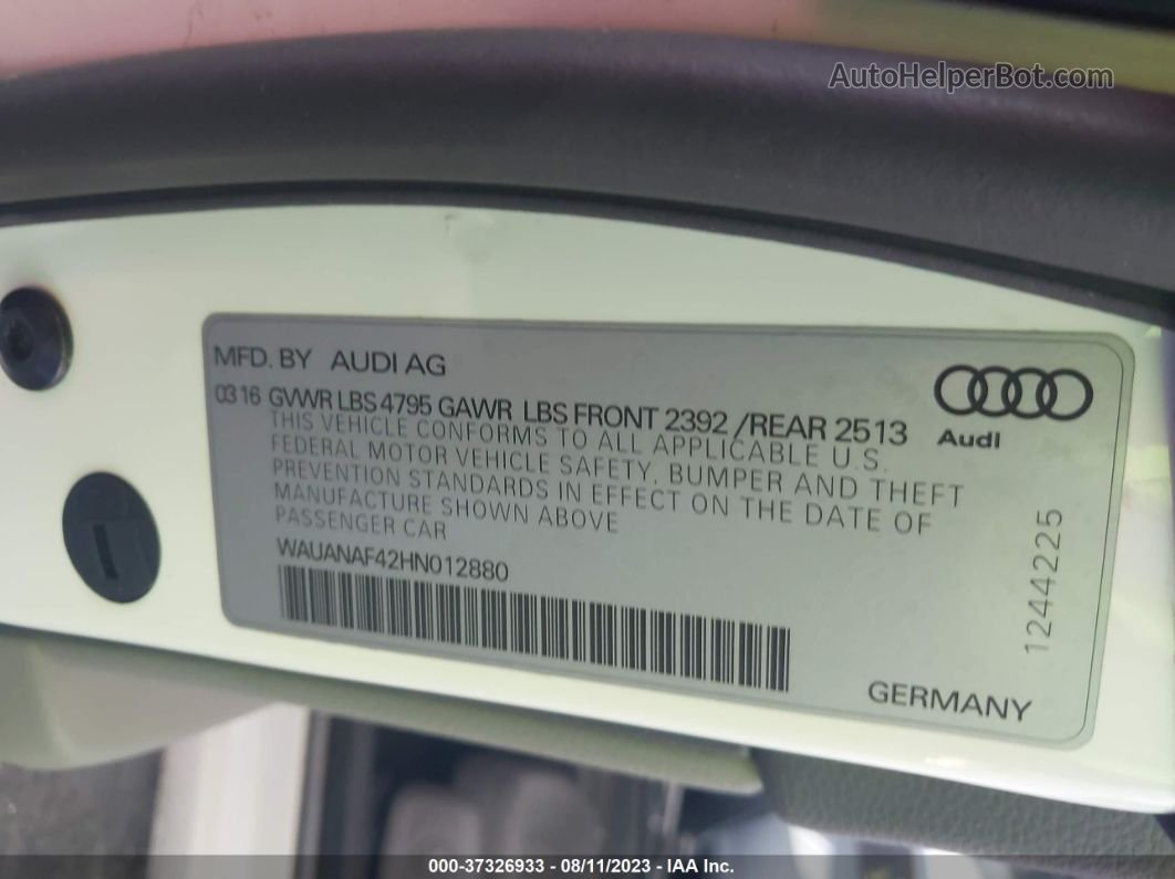 2017 Audi A4 Premium Белый vin: WAUANAF42HN012880