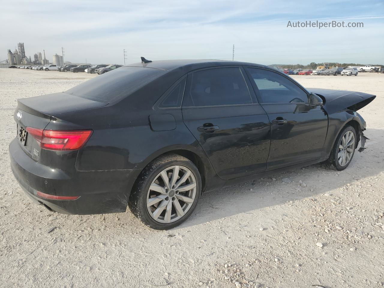 2017 Audi A4 Premium Черный vin: WAUANAF45HN000576