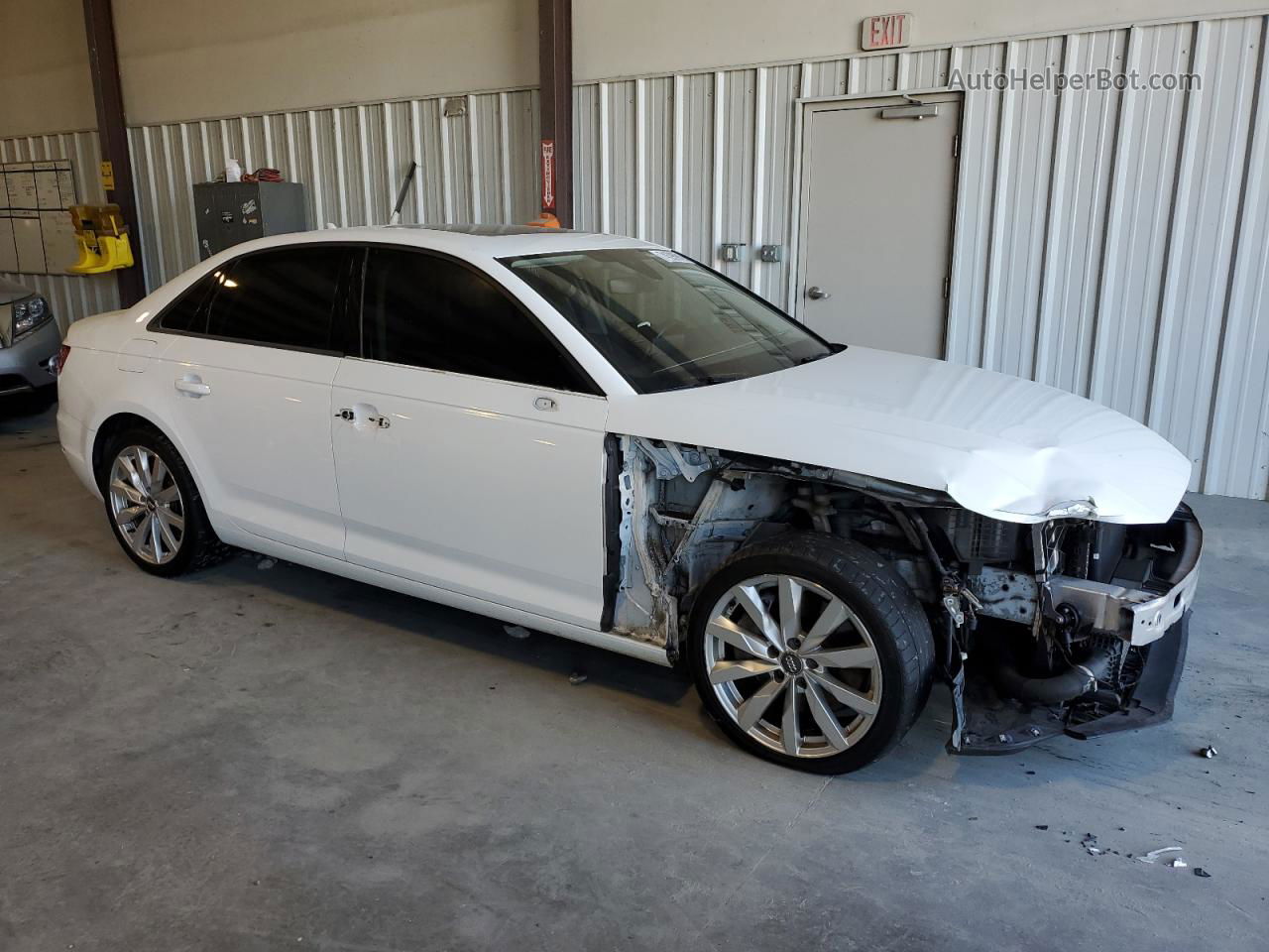 2017 Audi A4 Premium White vin: WAUANAF46HN006192