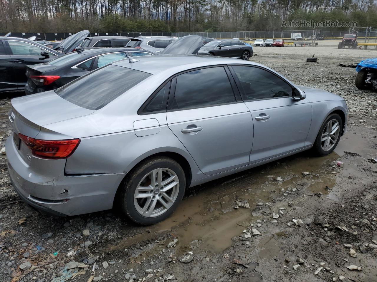 2017 Audi A4 Premium Серебряный vin: WAUANAF46HN027429