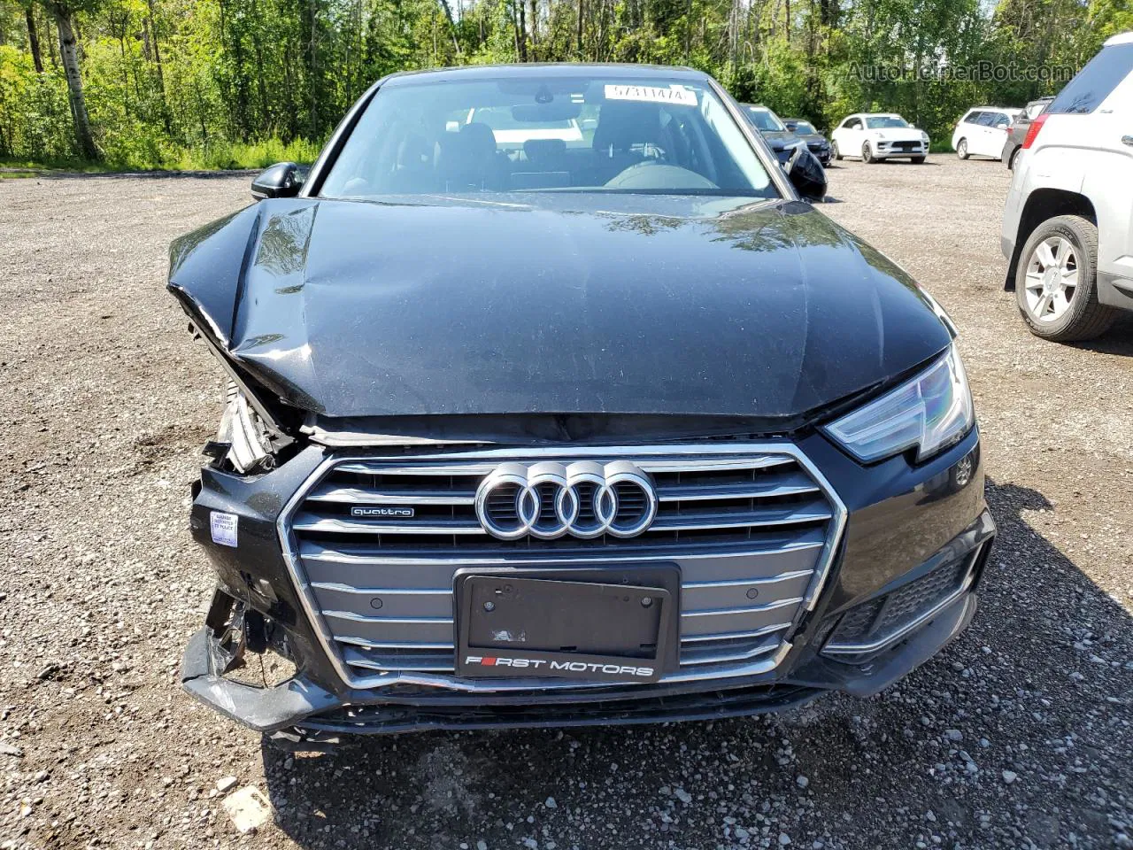 2019 Audi A4 Komfort Черный vin: WAUANAF47KN019752