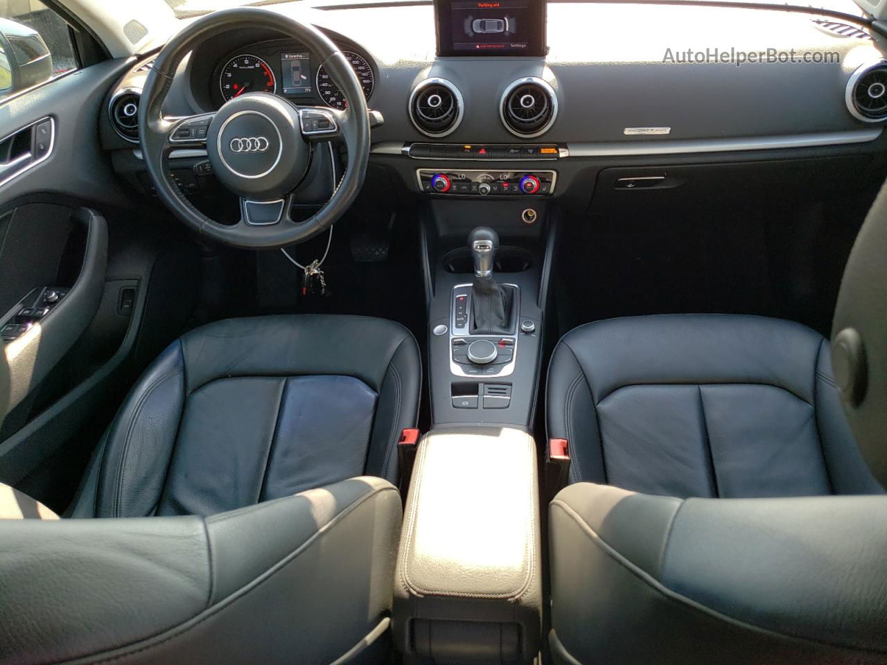 2016 Audi A3 Premium Черный vin: WAUB8GFF0G1020143