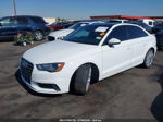 2016 Audi A3 2.0t Premium Белый vin: WAUB8GFF0G1107122