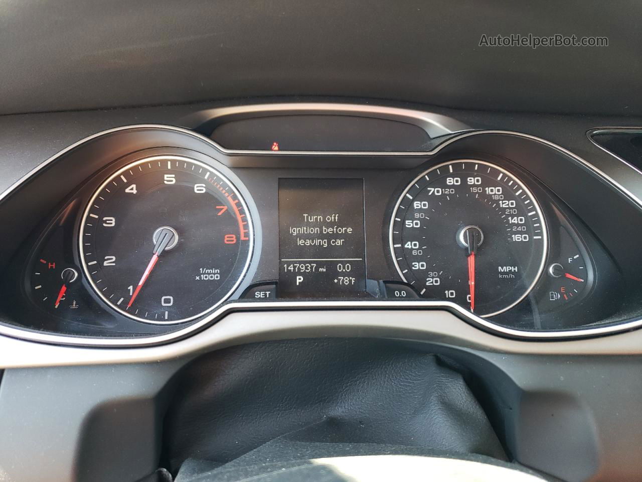 2013 Audi A4 Premium Черный vin: WAUBFAFL0DN019412