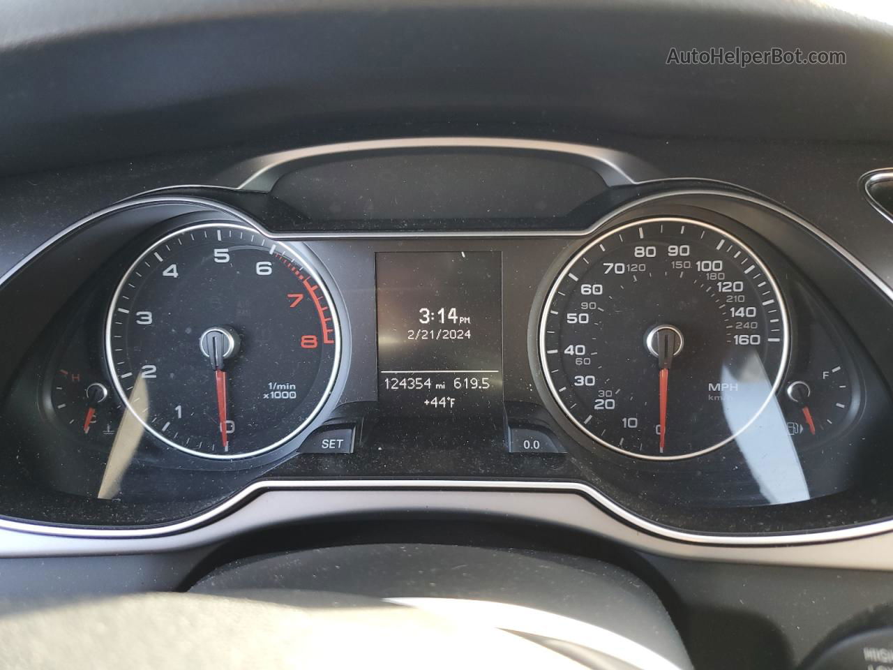 2013 Audi A4 Premium Черный vin: WAUBFAFL4DN009899