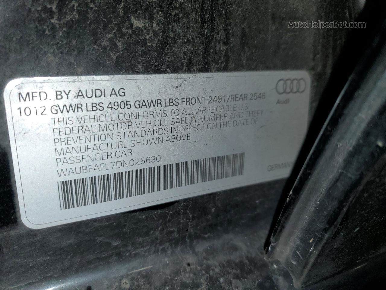 2013 Audi A4 Premium Черный vin: WAUBFAFL7DN025630