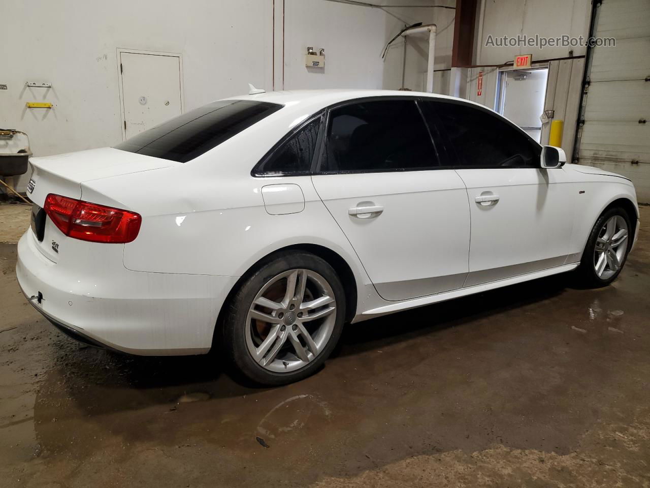 2016 Audi A4 Premium S-line White vin: WAUBFAFL7GN013921