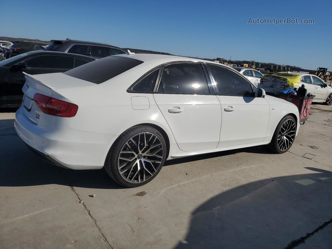 2016 Audi A4 Premium S-line Белый vin: WAUBFAFL7GN015121