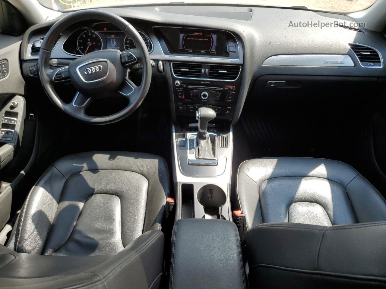 2013 Audi A4 Premium Синий vin: WAUBFAFLXDN012435