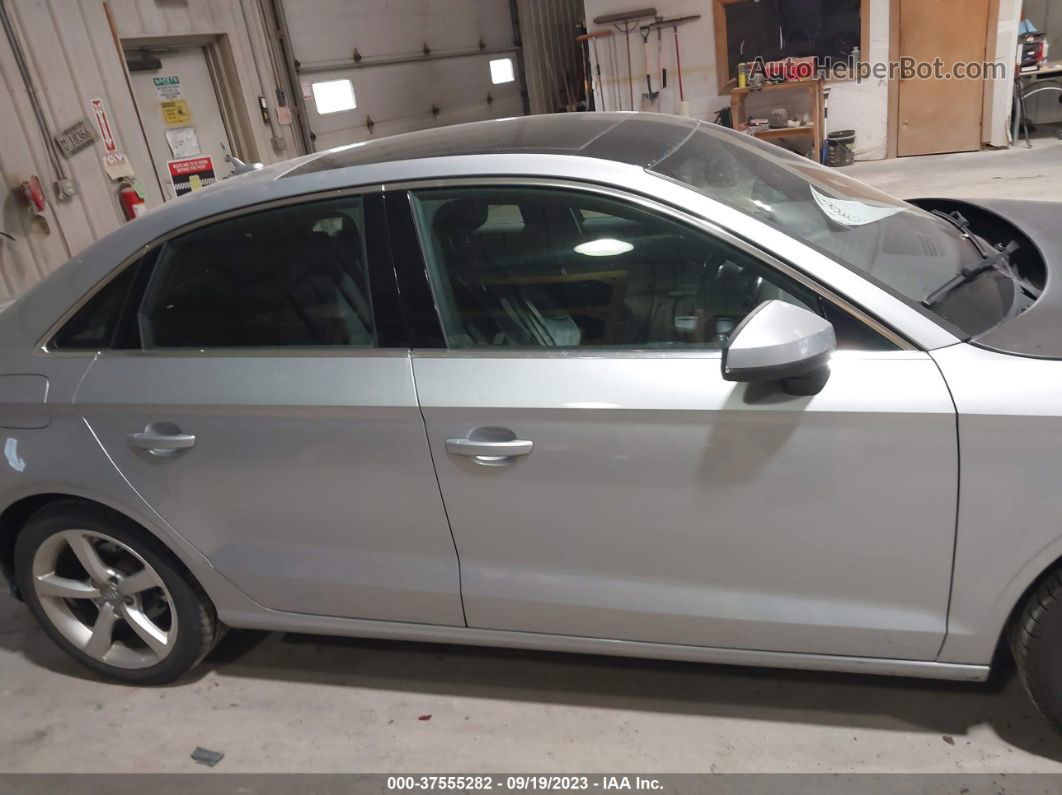 2015 Audi A3 2.0t Premium/2.0t Premium Plus Серебряный vin: WAUBFGFF0F1101454