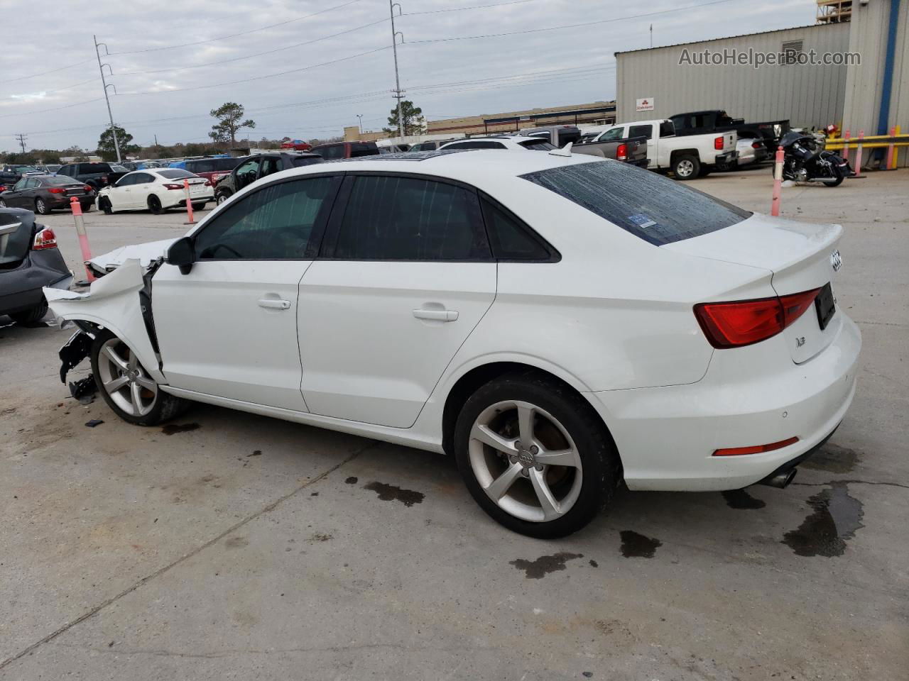 2015 Audi A3 Premium White vin: WAUBFGFF1F1136889