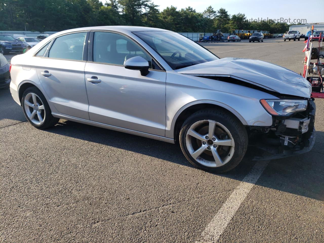 2015 Audi A3 Premium Silver vin: WAUBFGFFXF1099762