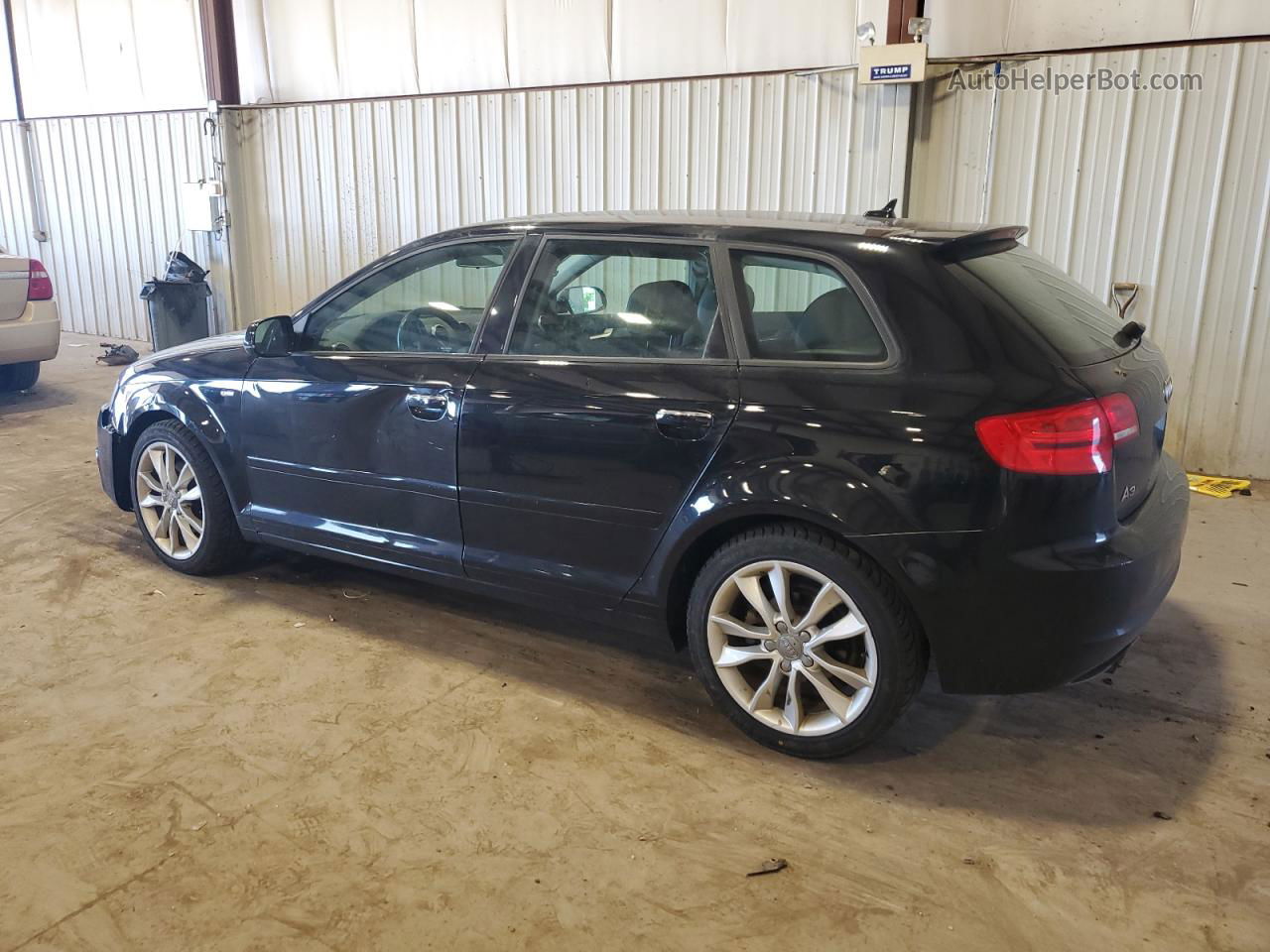 2012 Audi A3 Premium Черный vin: WAUBJAFM1CA009131