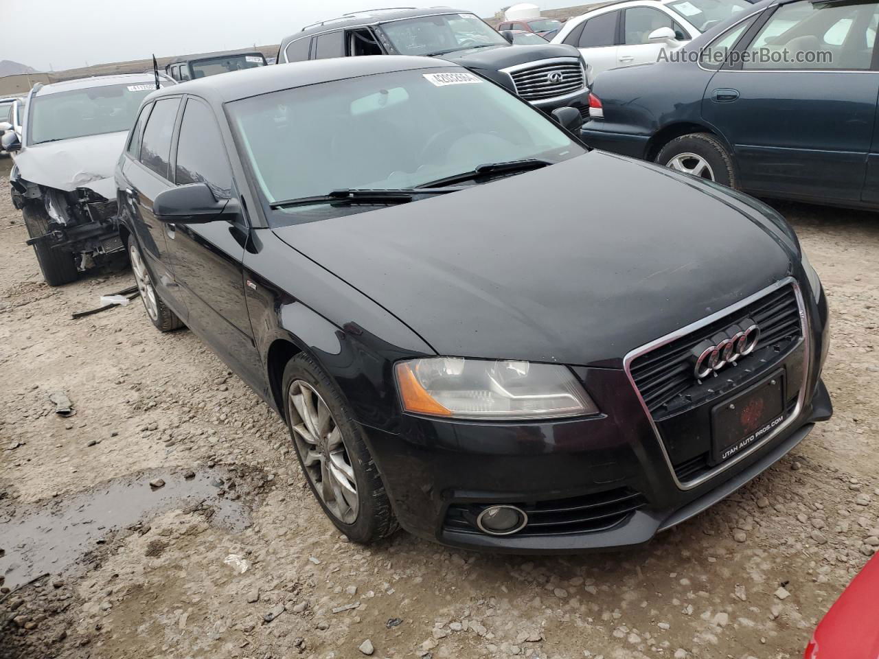 2012 Audi A3 Premium Черный vin: WAUBJAFM6CA012994