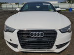 2014 Audi A5 Premium Белый vin: WAUCFAFH8EN009602