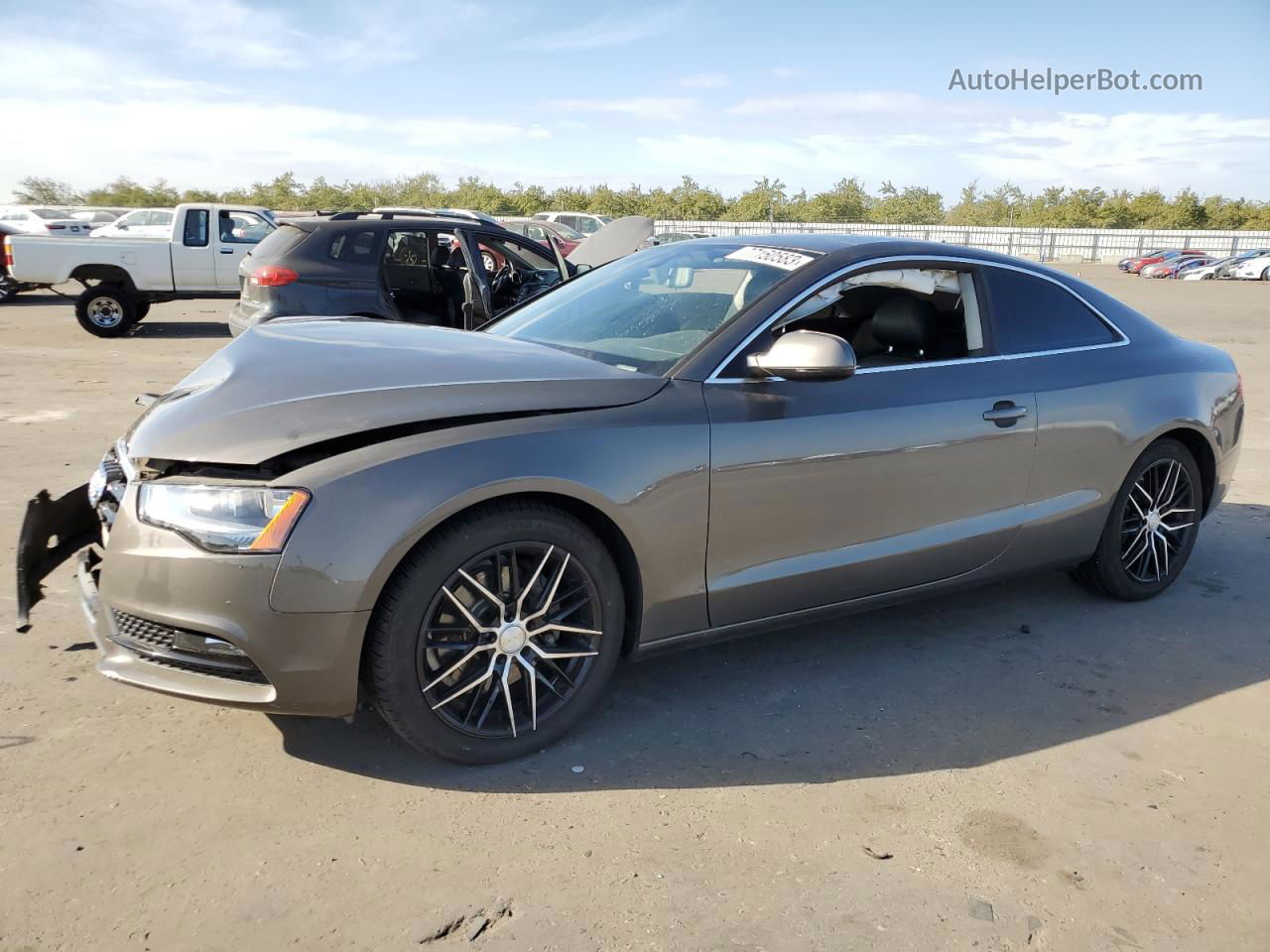 2014 Audi A5 Premium Серый vin: WAUCFAFR0EA018312