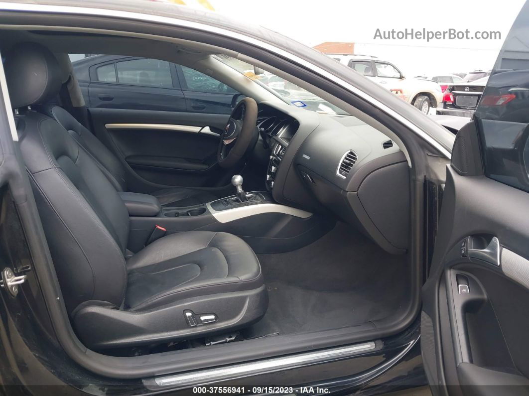 2014 Audi A5 Premium Черный vin: WAUCFAFR3EA028378