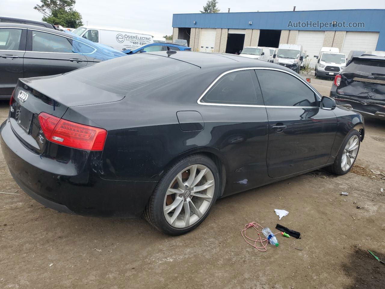 2014 Audi A5 Premium Черный vin: WAUCFAFR7EA004231