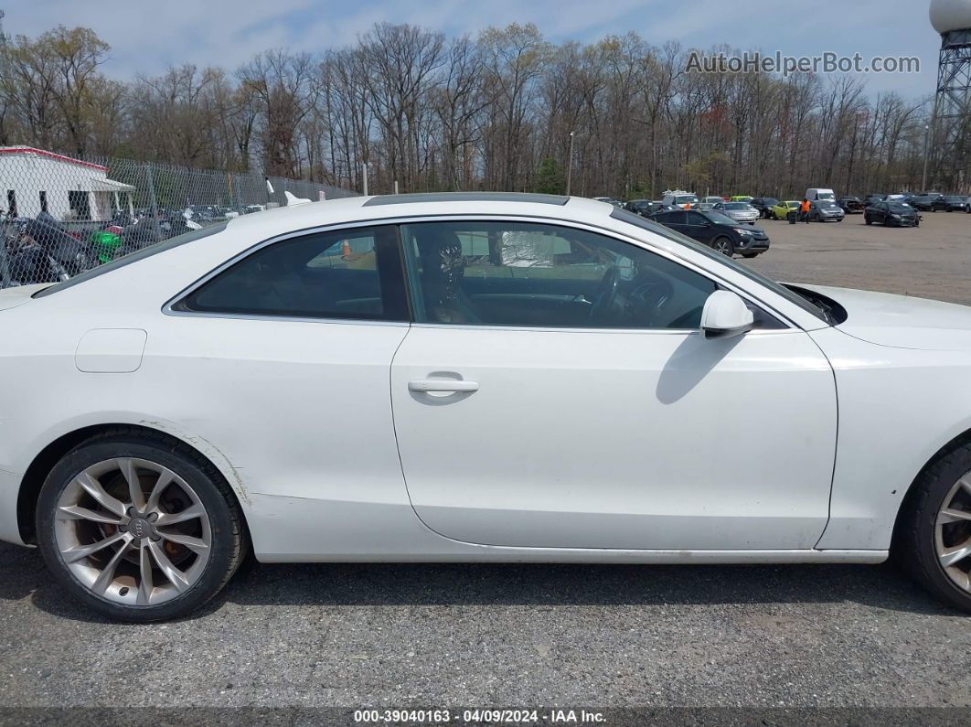 2014 Audi A5 2.0t Premium White vin: WAUCFAFR8EA022947