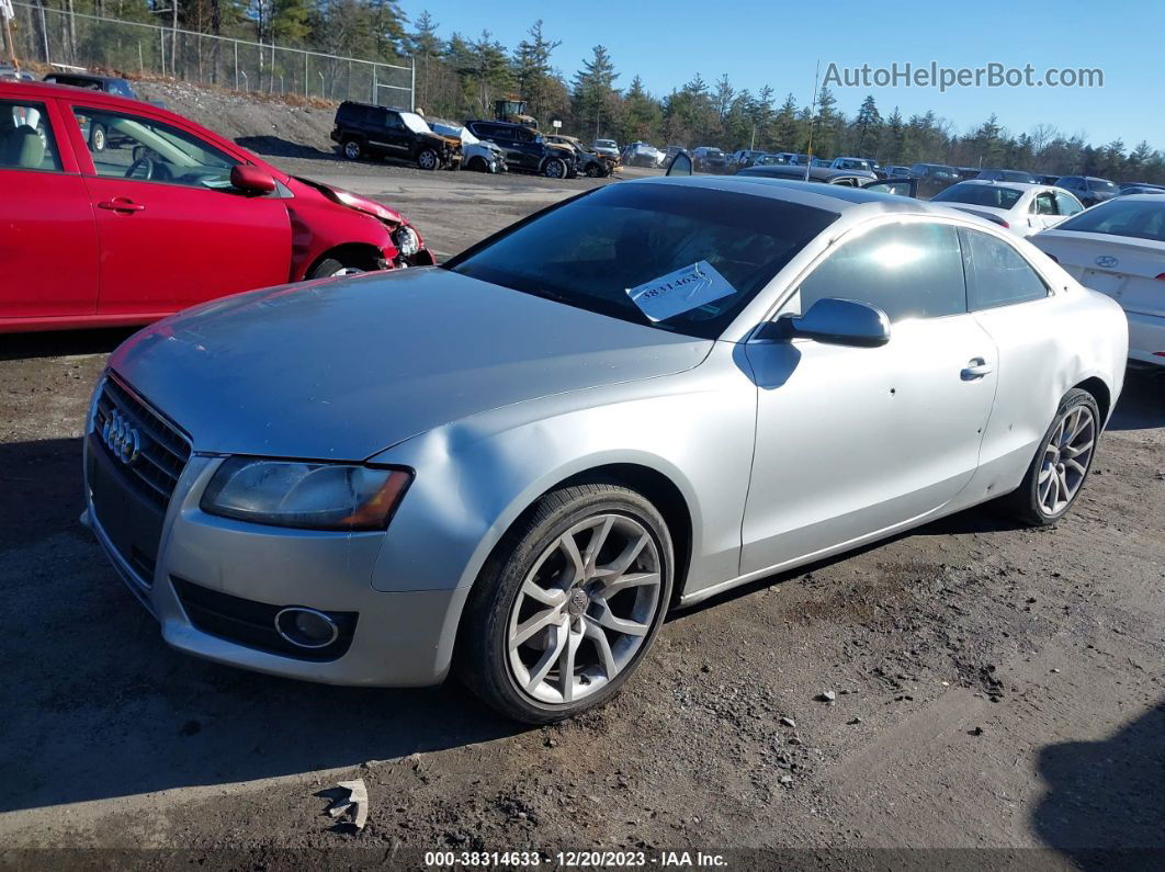 2011 Audi A5 2.0t Premium Серебряный vin: WAUCFAFRXBA022069