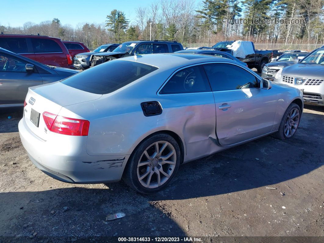 2011 Audi A5 2.0t Premium Серебряный vin: WAUCFAFRXBA022069