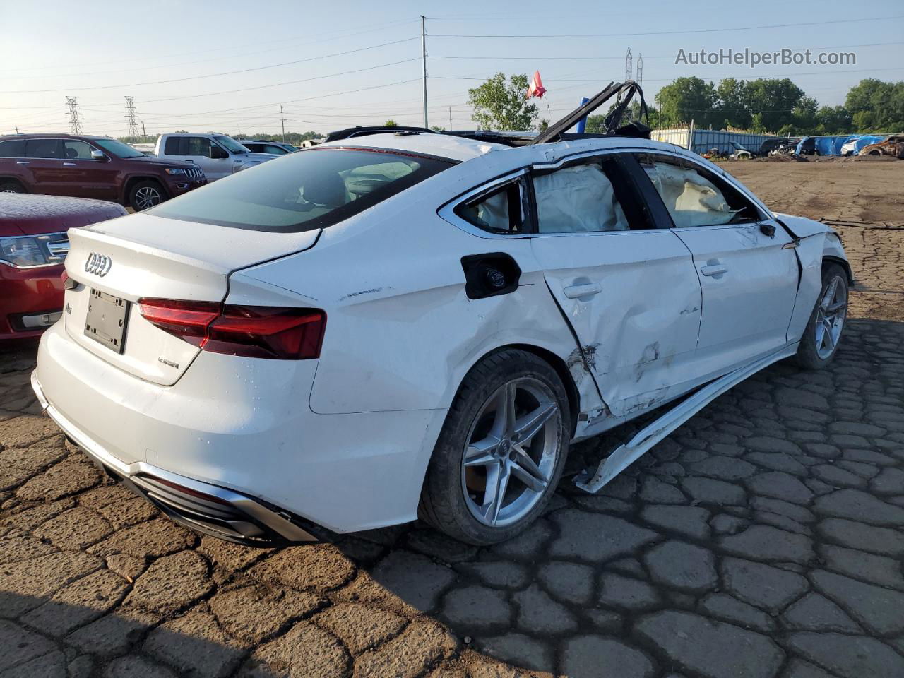 2021 Audi A5 Premium 45 White vin: WAUDACF51MA021729