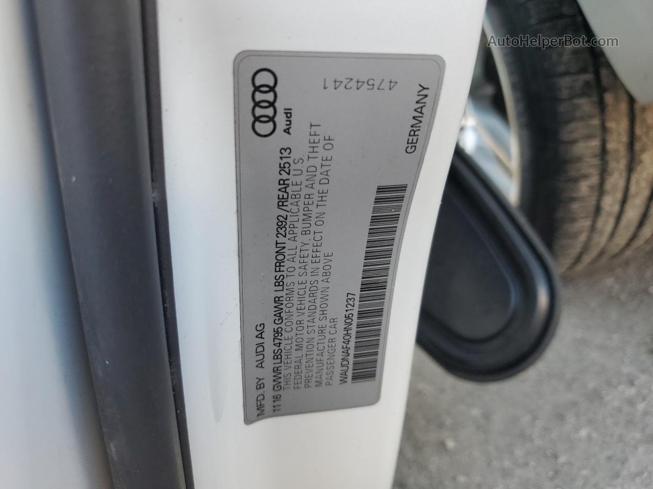 2017 Audi A4 Premium White vin: WAUDNAF40HN051237