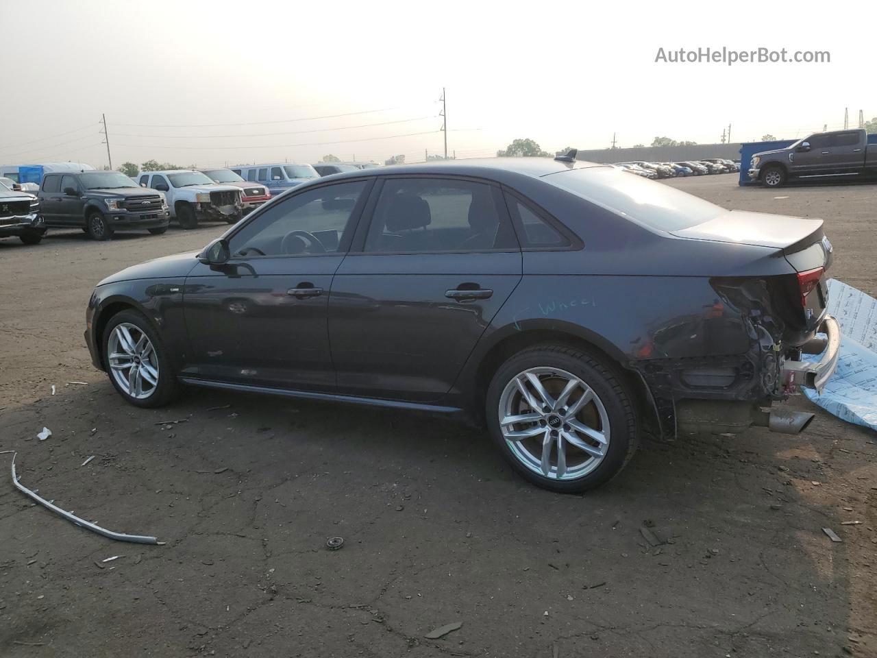 2017 Audi A4 Premium Угольный vin: WAUDNAF43HN041219