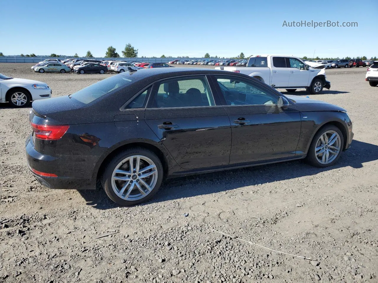 2017 Audi A4 Premium Черный vin: WAUDNAF49HN056615