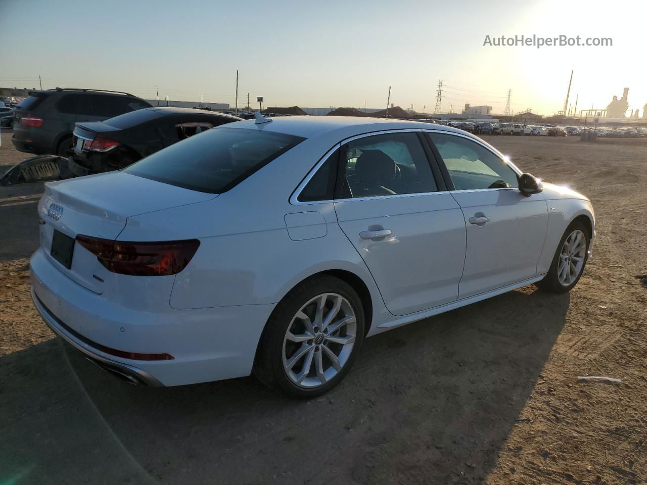 2019 Audi A4 Premium Plus Белый vin: WAUENAF41KA038998