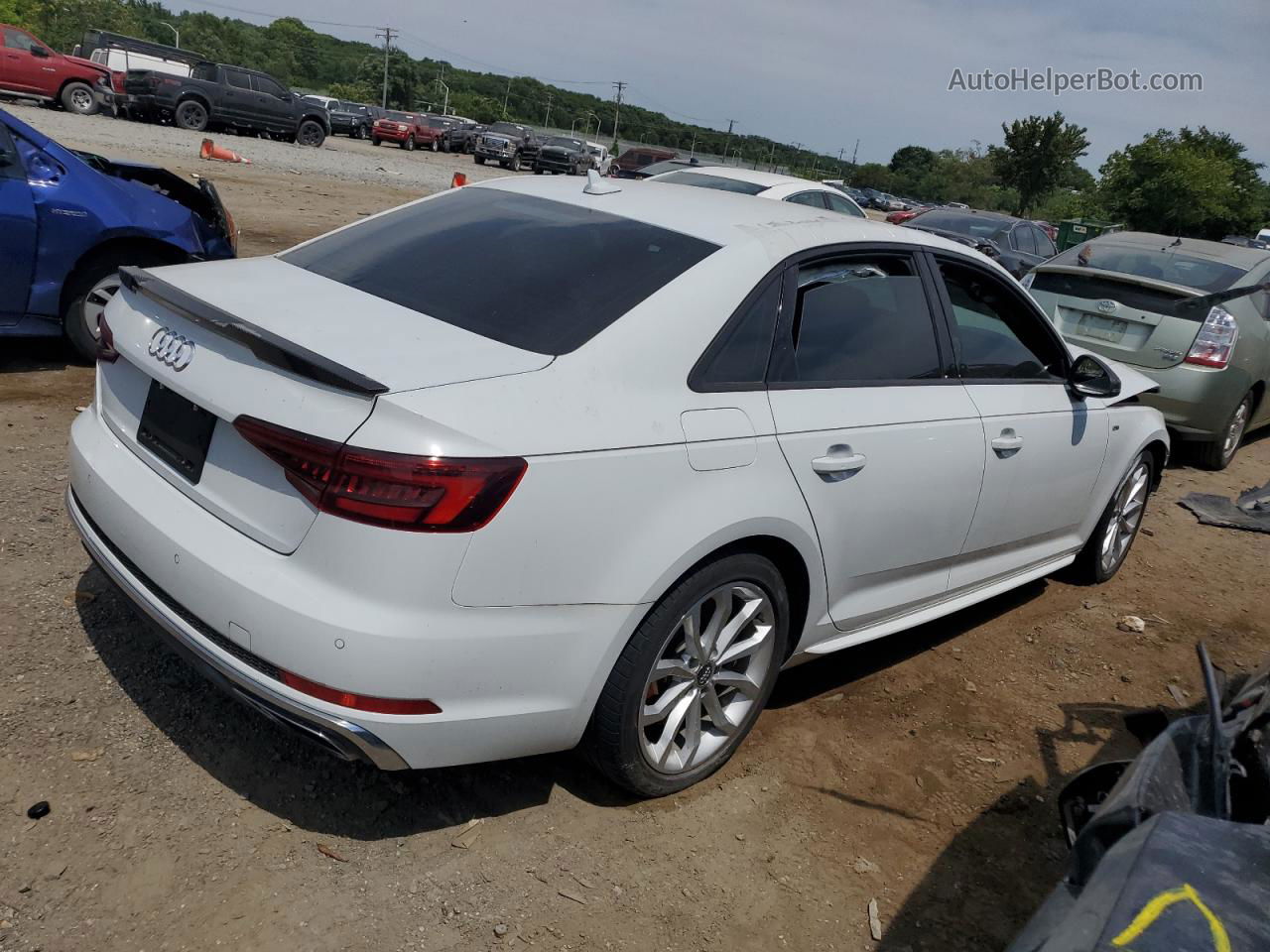 2019 Audi A4 Premium Plus White vin: WAUENAF41KN002608