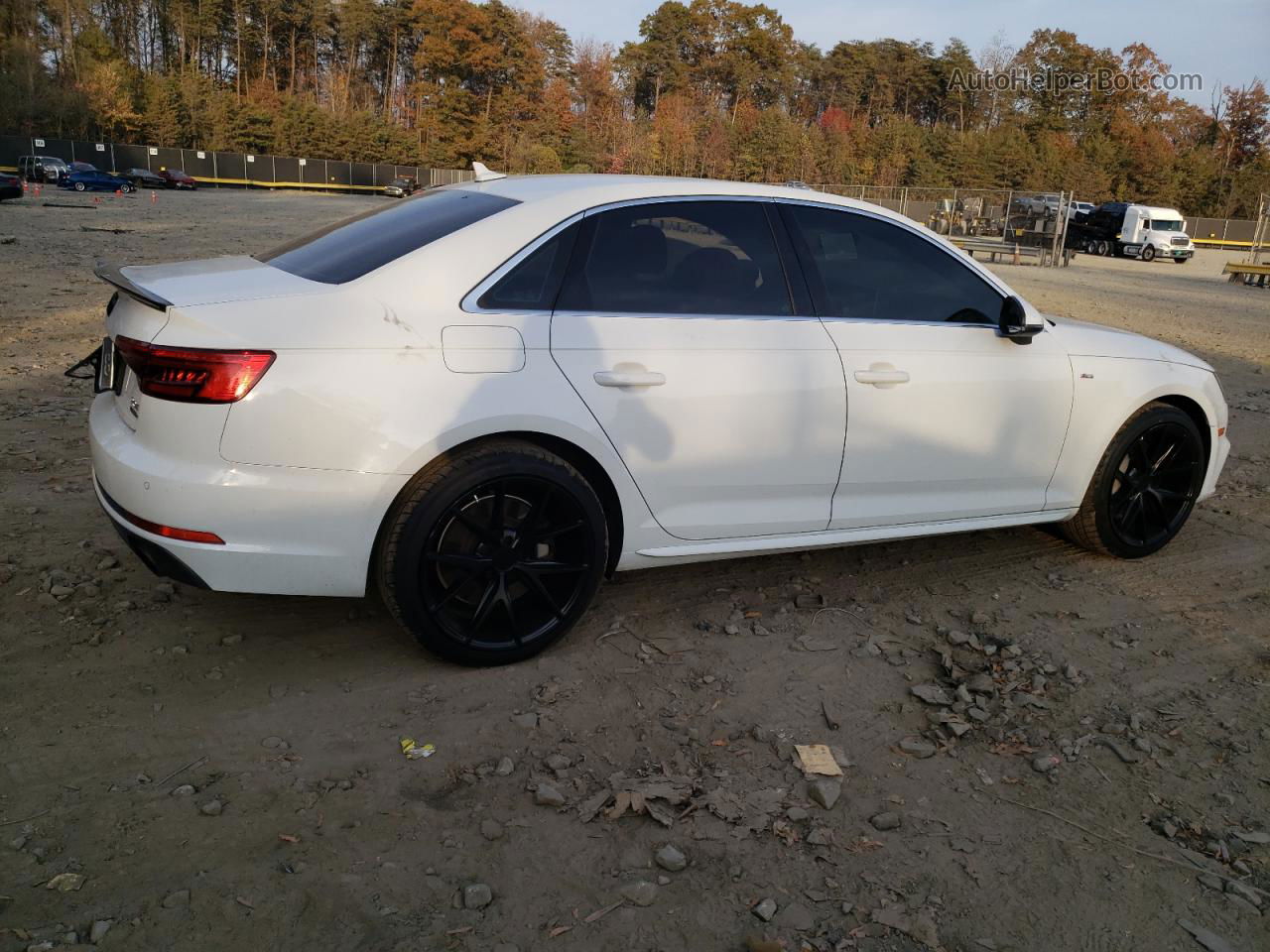 2017 Audi A4 Premium Plus White vin: WAUENAF42HN030457