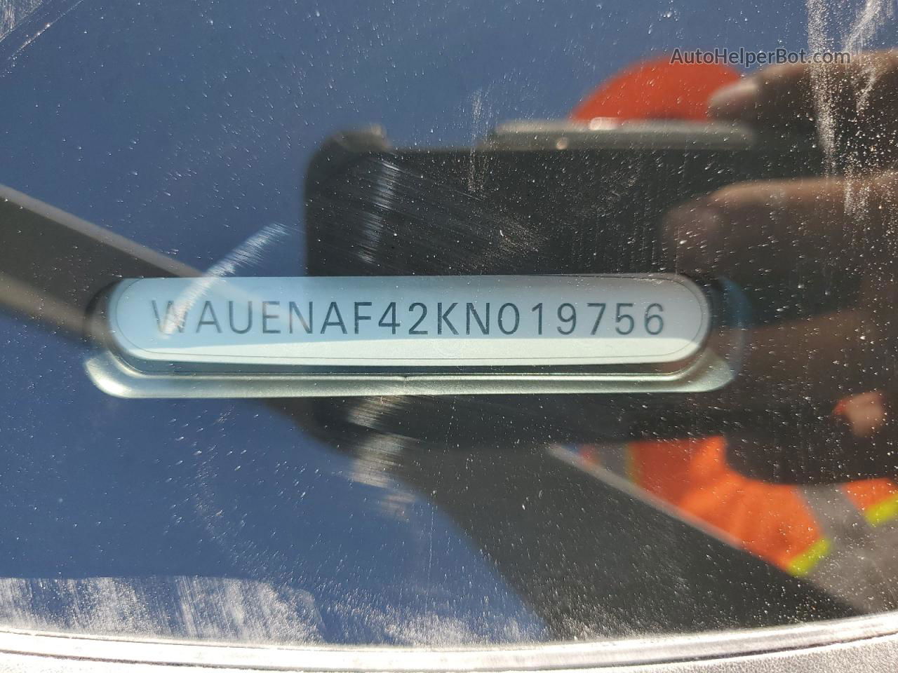 2019 Audi A4 Premium Plus White vin: WAUENAF42KN019756