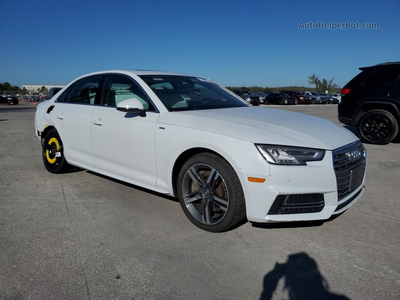 2017 Audi A4 Premium Plus White vin: WAUENAF43HN071647