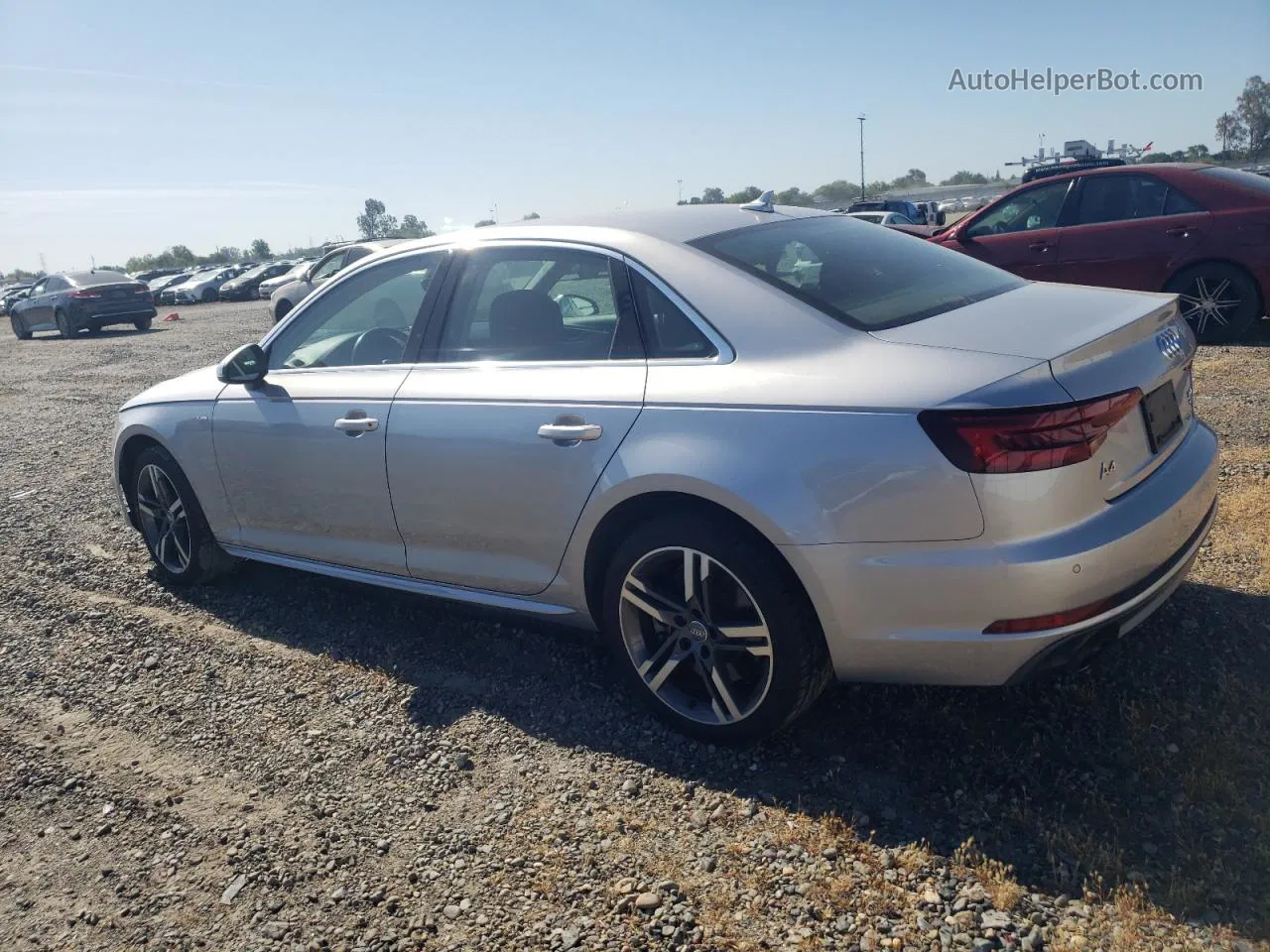 2018 Audi A4 Premium Plus Серебряный vin: WAUENAF44JA064929