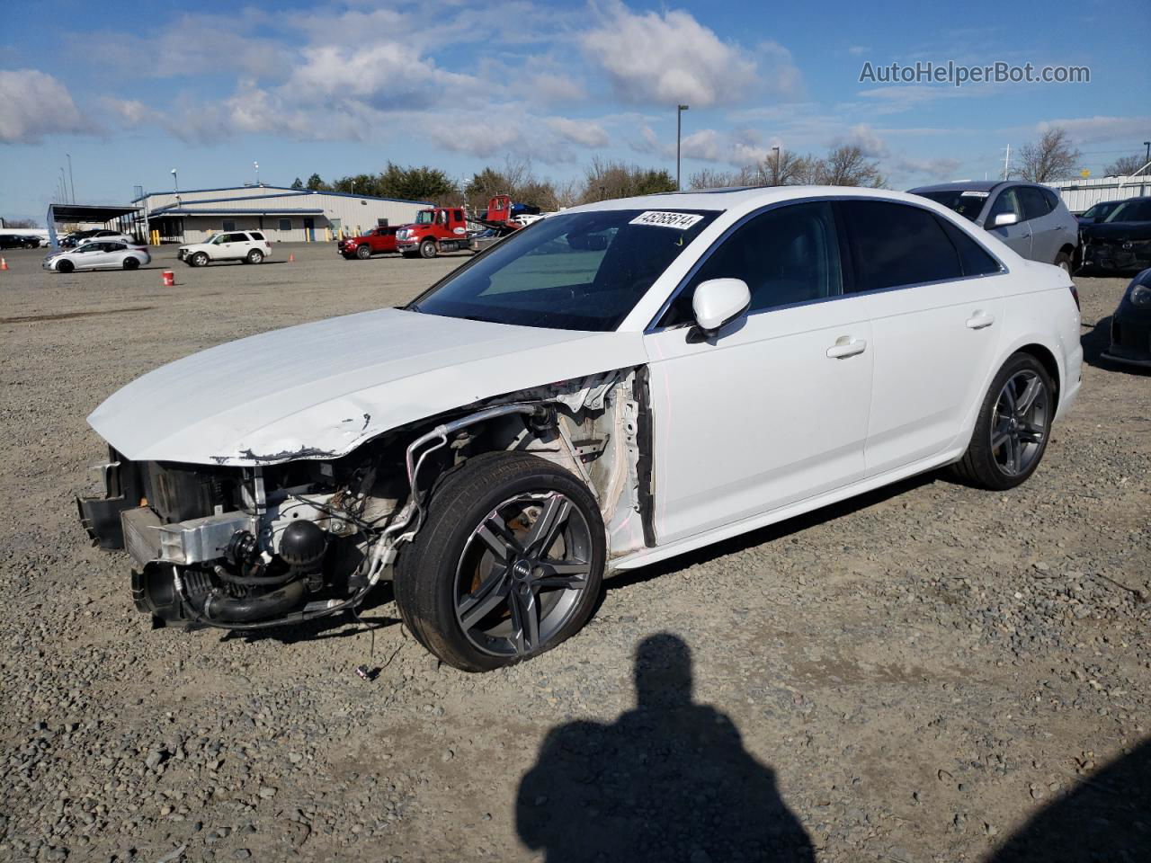 2018 Audi A4 Premium Plus White vin: WAUENAF45JA076927